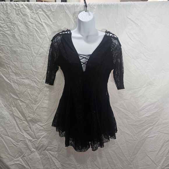 Vintage y2k goth black strappy lace babydoll top - Picture 4 of 5